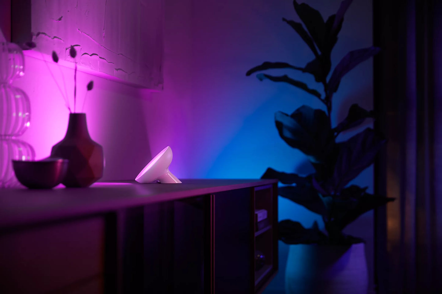 Bloom table lamp
